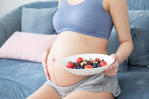 生完小孩肚子上有妊娠纹怎么消掉,瘦女孩生完孩子肚子妊娠纹怎么办