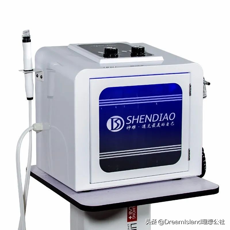 脸上有闭口毛孔粗大适合什么医美,毛孔粗大有闭口黑头该做什么医美