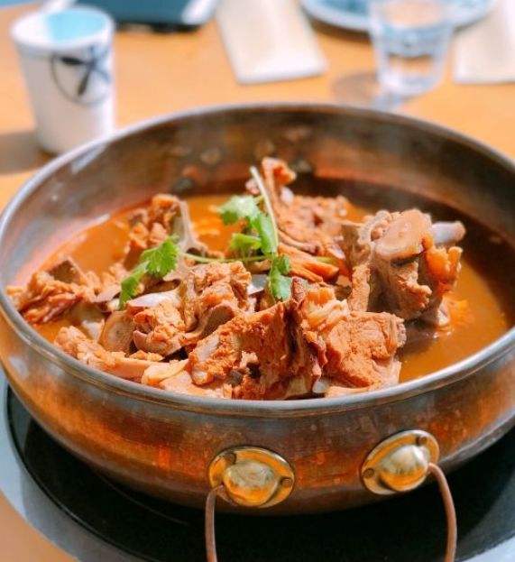 筋头巴脑羊蝎子火锅的做法,麻辣羊棒骨蝎子牛骨火锅配方教程