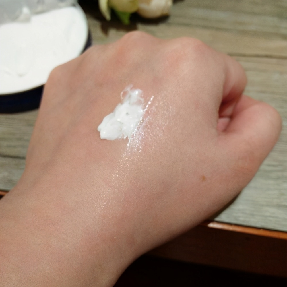 适合老年皮肤的护肤品,老年润肤保湿产品