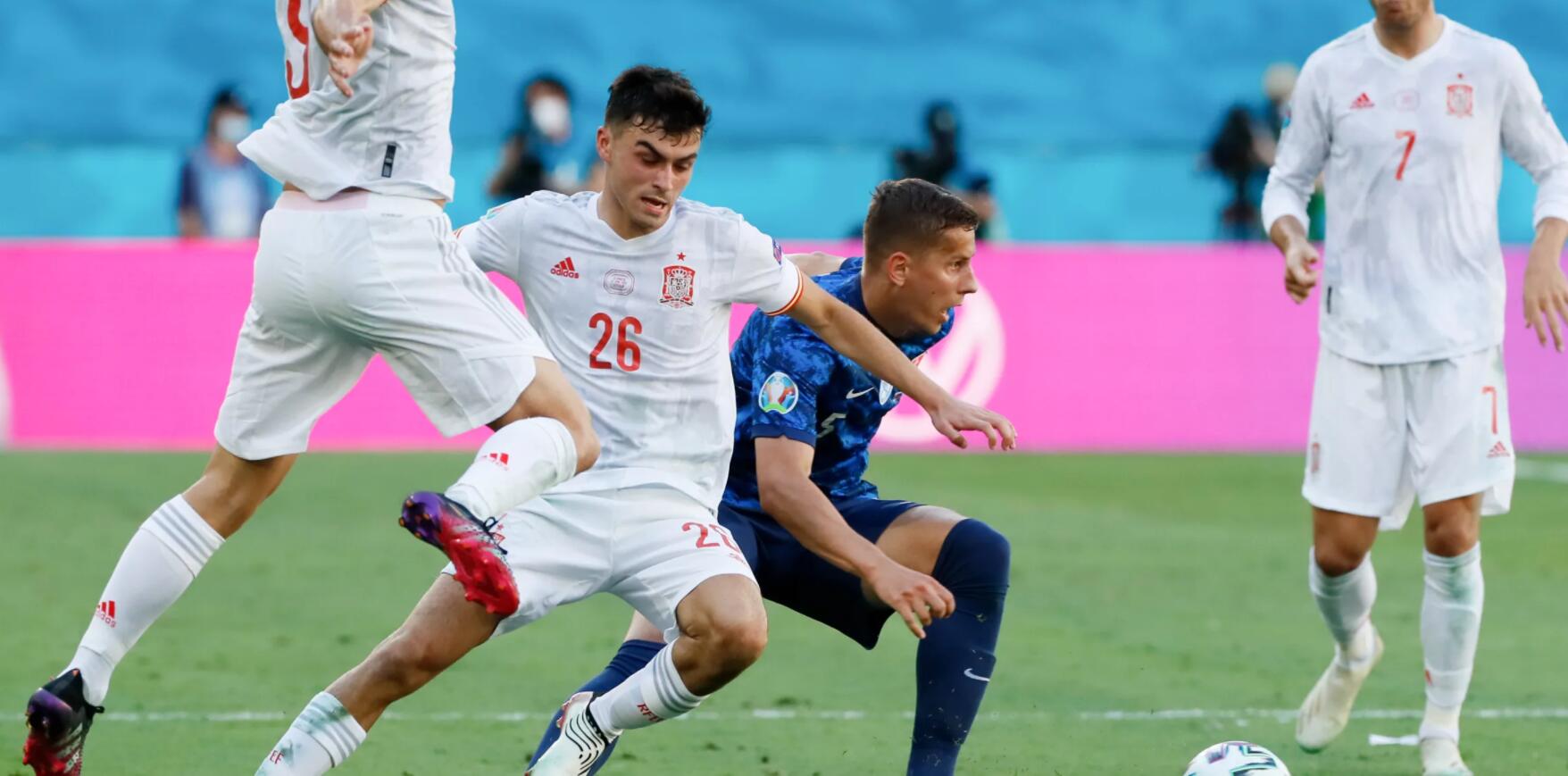 西班牙4强赛首发,足球奥运会最新赛程