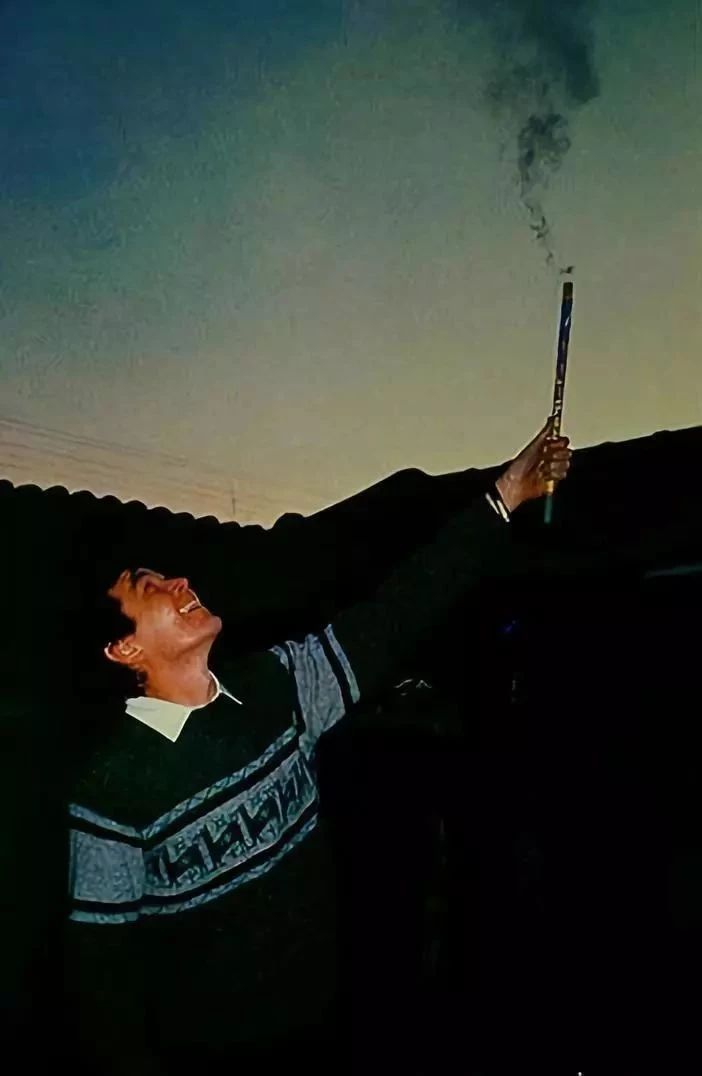 57岁费翔和母亲照片图文,费翔梦里的照片