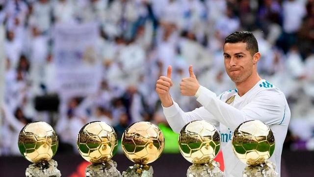 葡萄牙足球十大巨星排名图片,葡萄牙止步4强c罗历史地位