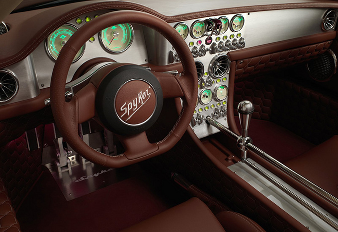 还记得世爵吗？它准备带着首款SUV卷土重来