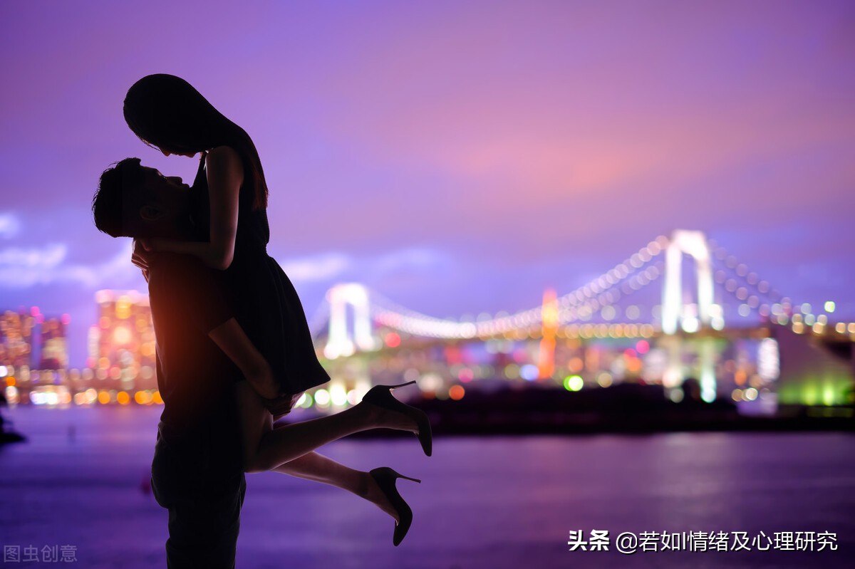 思念一个人如何让他感应到,想念一个人他有心灵感应么