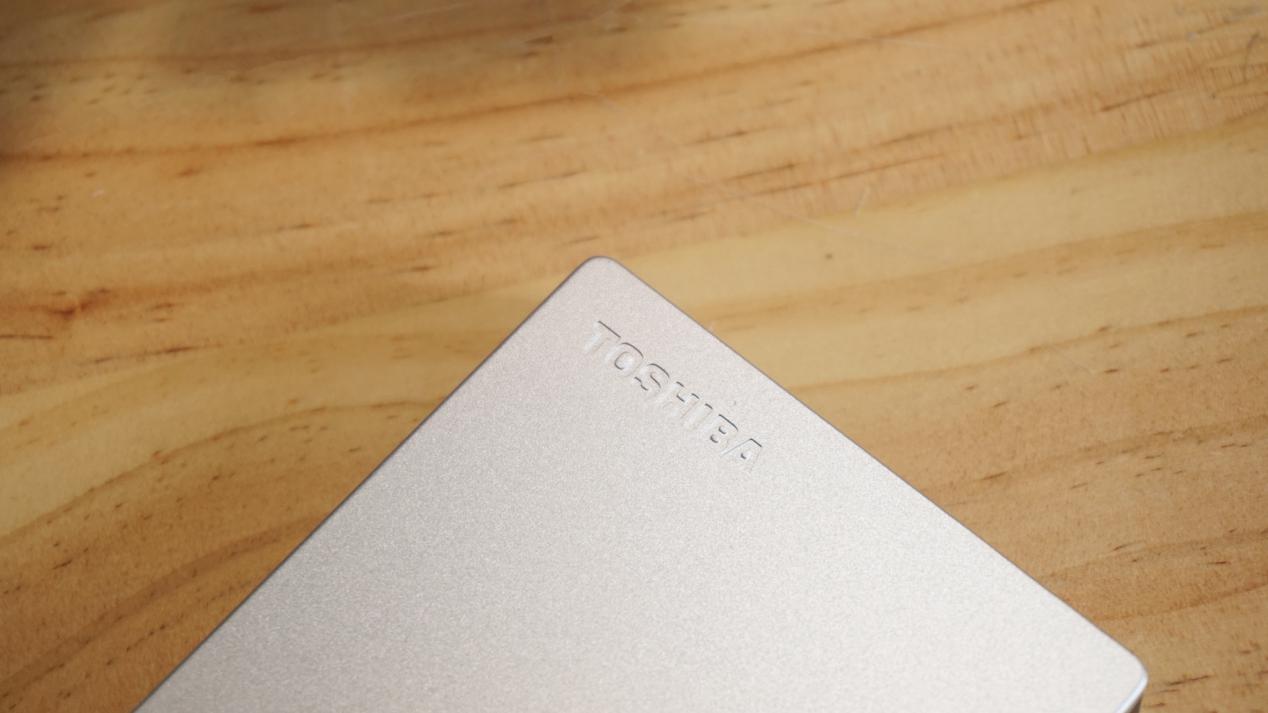 东芝canvioslim评测,东芝移动硬盘slim好用吗