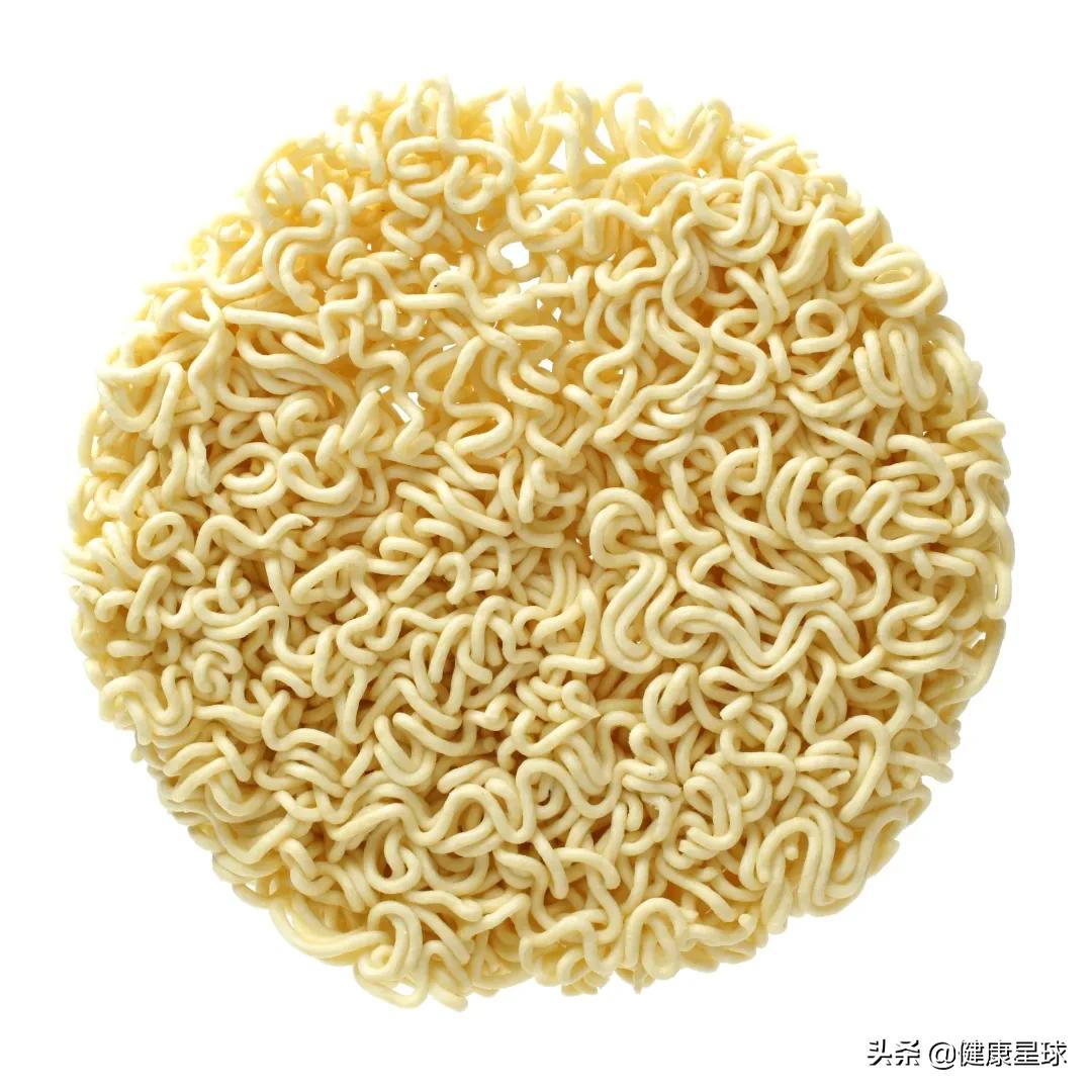 方便面到底是不是垃圾食品呢,爱吃的方便面真的是垃圾食品吗