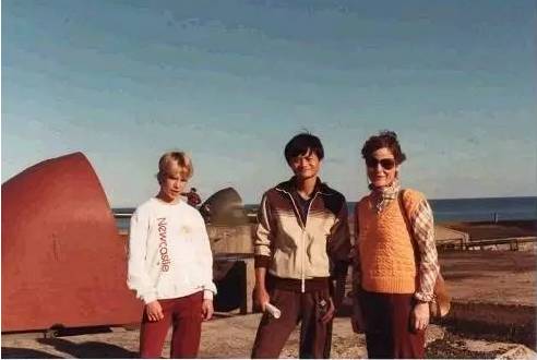 35年前资助马云的父子,马云第一个恩人是谁