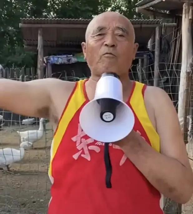 霍思燕杜江回大学宿舍,杜江霍思燕宿舍吃火锅