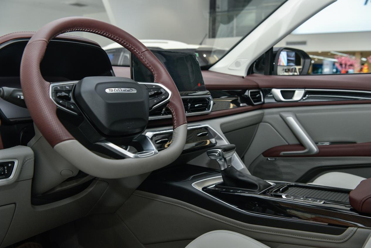 新宝骏rs-5和哈弗哪个好,新宝骏rs5对比车型