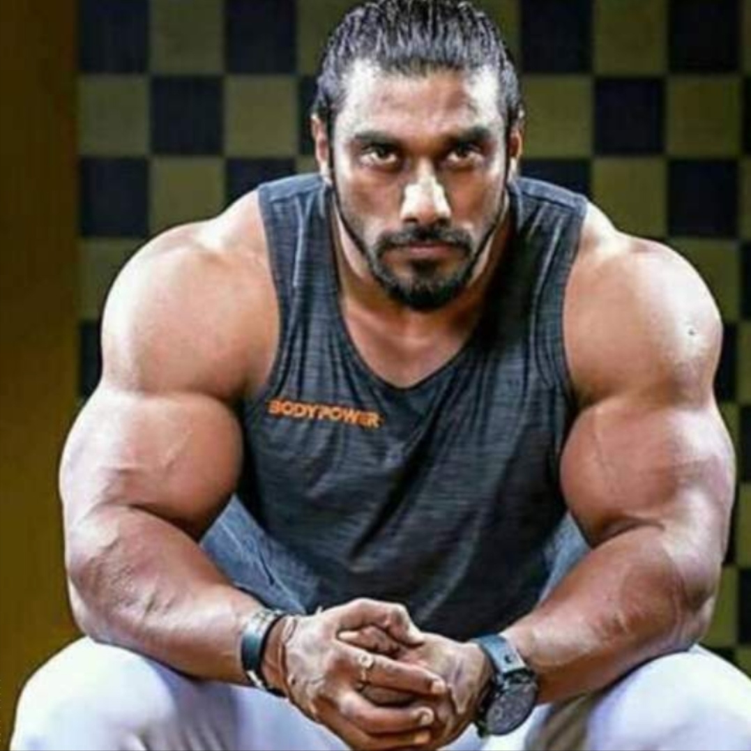 快速练出三角肌训练方法无器械,三角肌怎么练都不长