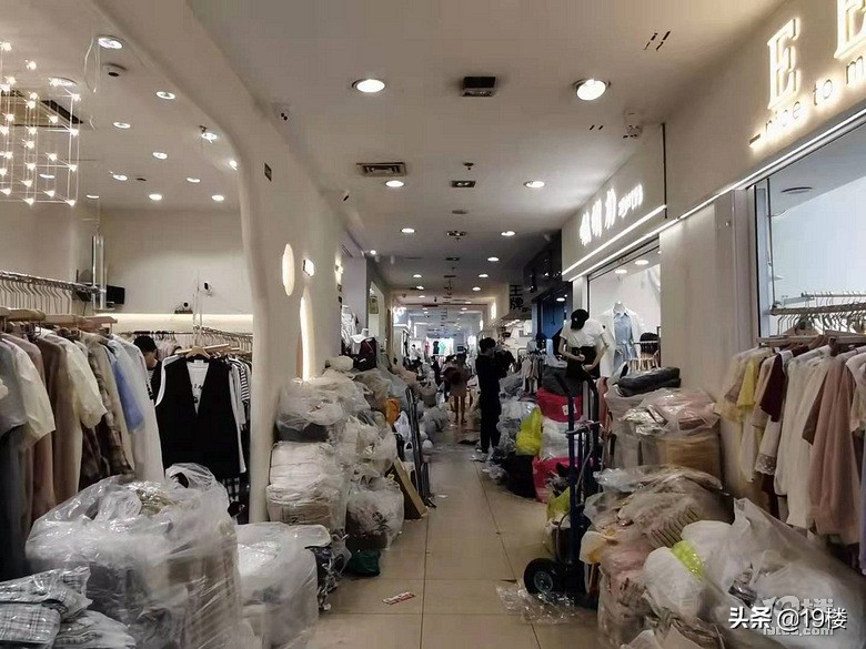 杭州这个服装城，店主居然忙到没空理我