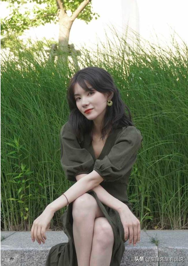 喜欢穿裙子的女人温柔吗,有品位女人喜欢穿连衣裙