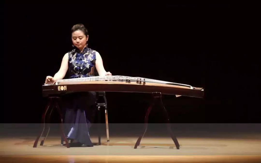 战台风古筝扫摇教程,古筝扫摇手法