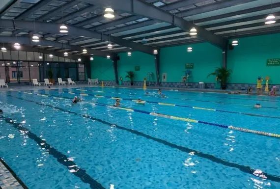 清爽游泳池,庄里游泳馆