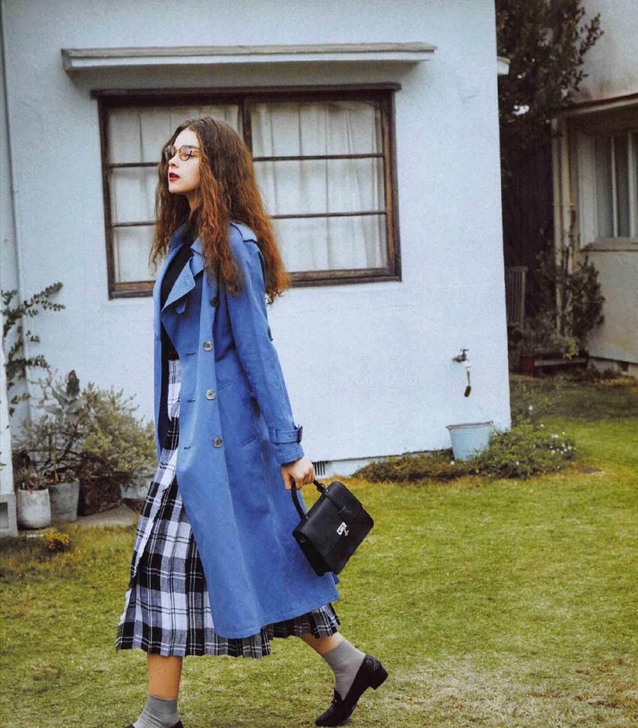 夏季新款碎花裙显瘦遮肉减龄,压褶显瘦碎花裙