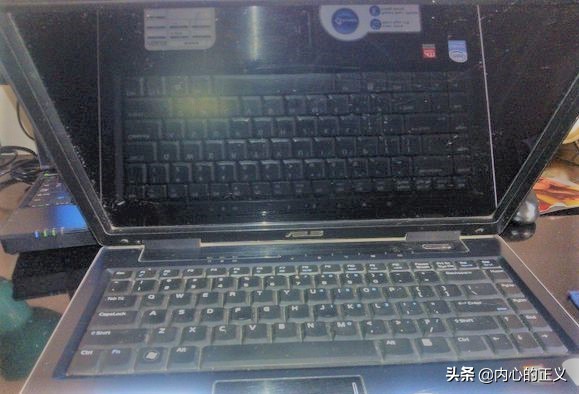 笔记本散热风扇拆解教程,拆解电脑风扇