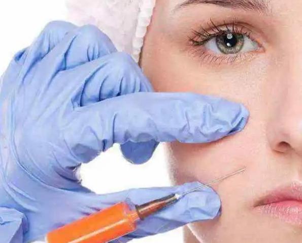 长期打玻尿酸的人10年图片,经常打玻尿酸脸老了会怎样