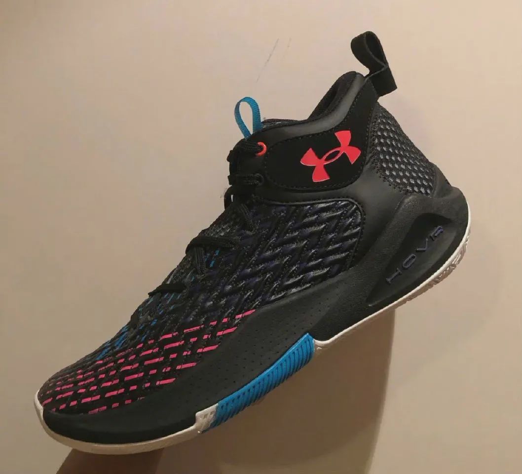 库里九曝光图,库里9莆田和正版脚感有什么差别