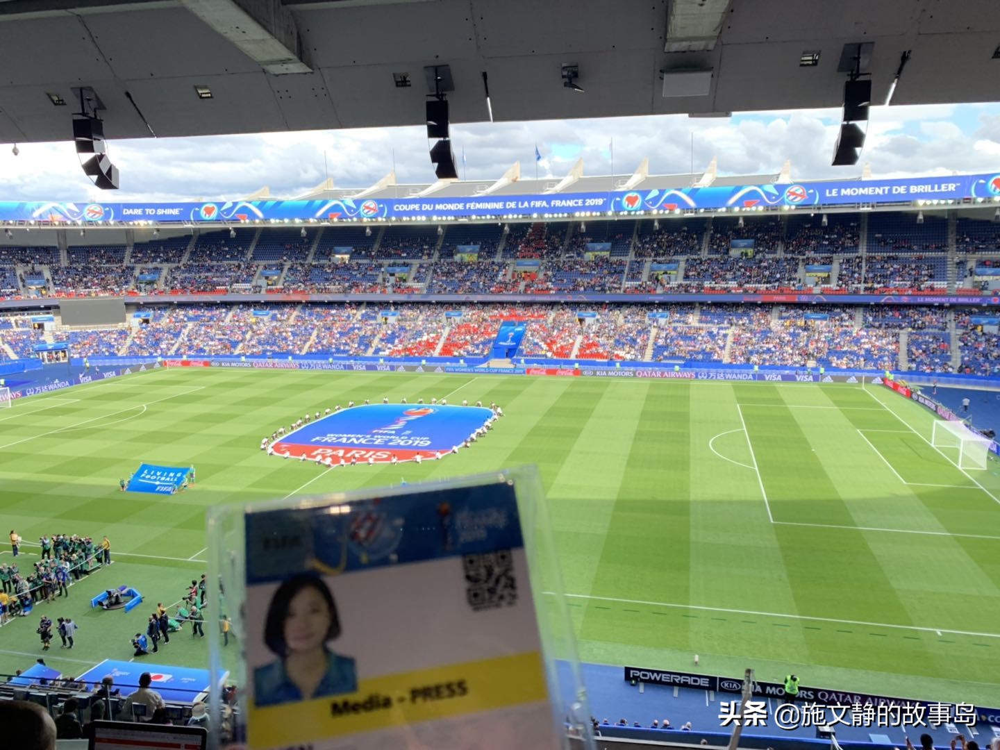 这个女生追着梦跑了二十年，终于把自己踢进了足球之梦