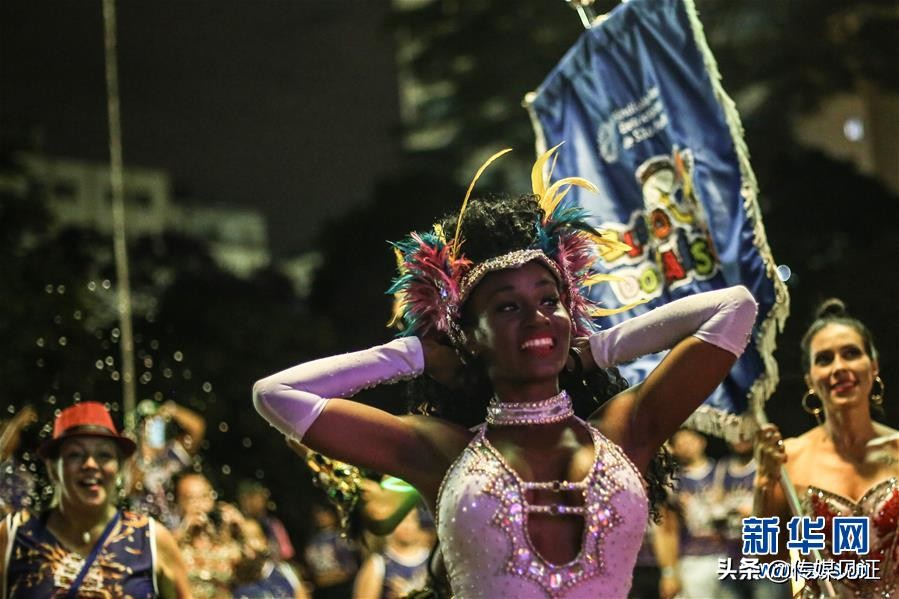 巴西圣保罗狂欢桑巴舞,巴西圣保罗街头跳舞