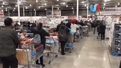 英国大妈囤了够吃一整年的西红柿，专家建议自己种