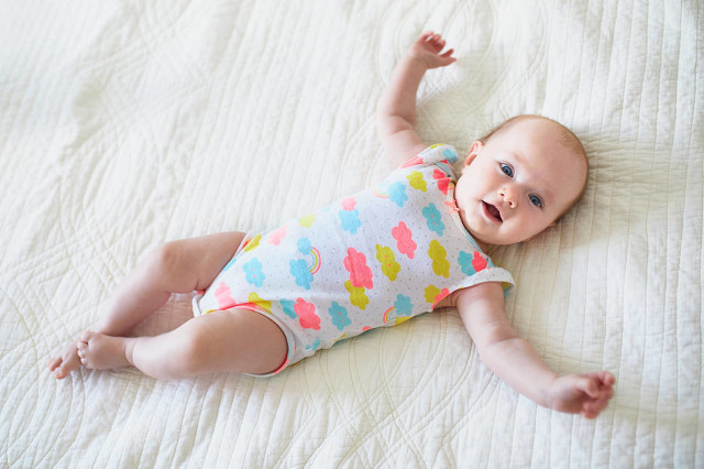 育儿知识4个月宝宝怎么教,四个月宝宝养育知识