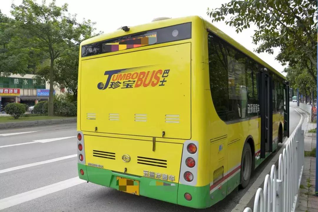 NO.869：阿克苏这台僵尸车快要被拆完了，车主不来认领吗？