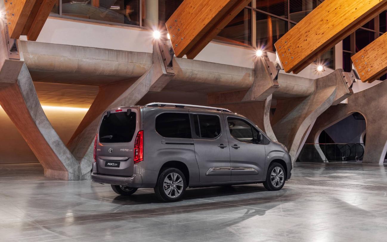 雪铁龙和标致的mpv车型对比,标致雪铁龙车跟现代起亚车哪个好