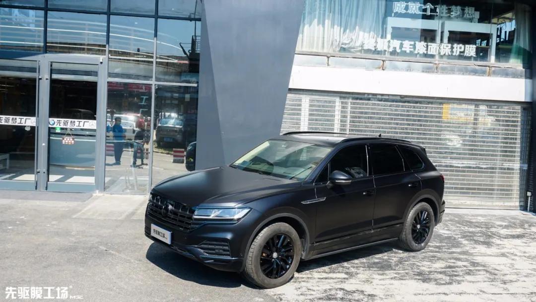 新款途锐漆面保护膜隐形车衣施工,途锐威固隔热膜