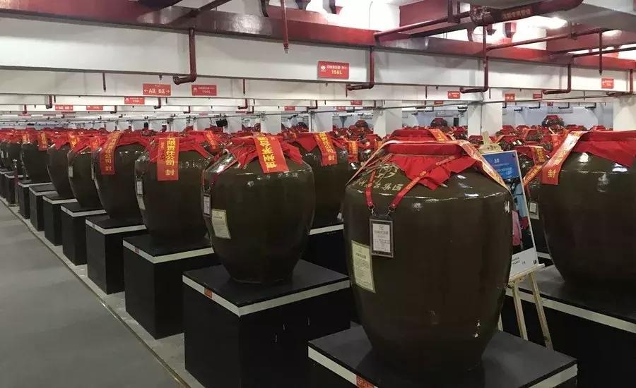 做白酒经销商的一路心酸,白酒经销商的生存和发展之路