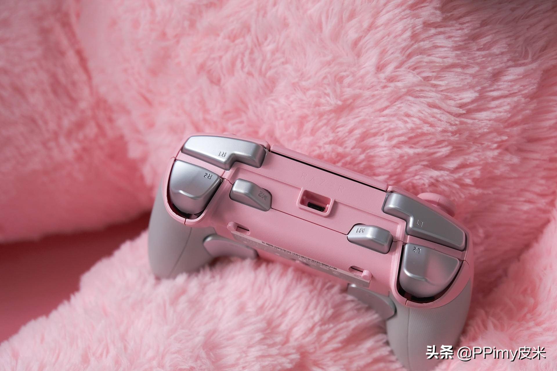 雷蛇ps5飓兽竞技版手柄评测,雷蛇ps4飓兽标准版手柄