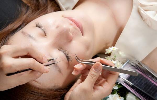 经常种睫毛哪样的好看,经常种睫毛自己的睫毛还会长吗