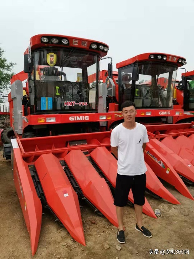 巨明玉米机视频全集,巨明玉米茎穗兼收机