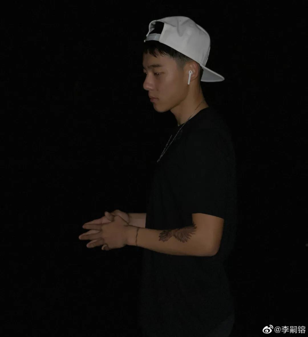 颜值固然重要能力却更重要,颜值出众更容易受到关注