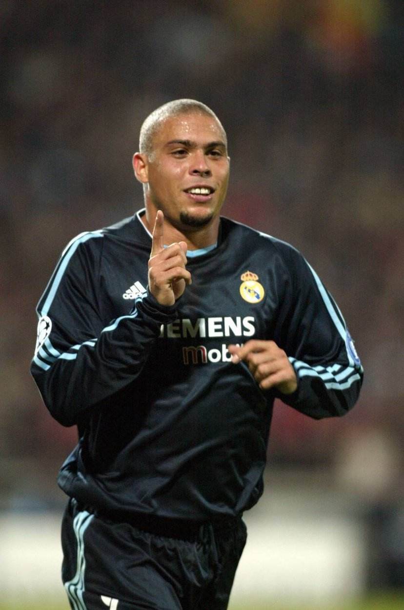 罗纳尔多疯狂,外星人罗纳尔多的来历