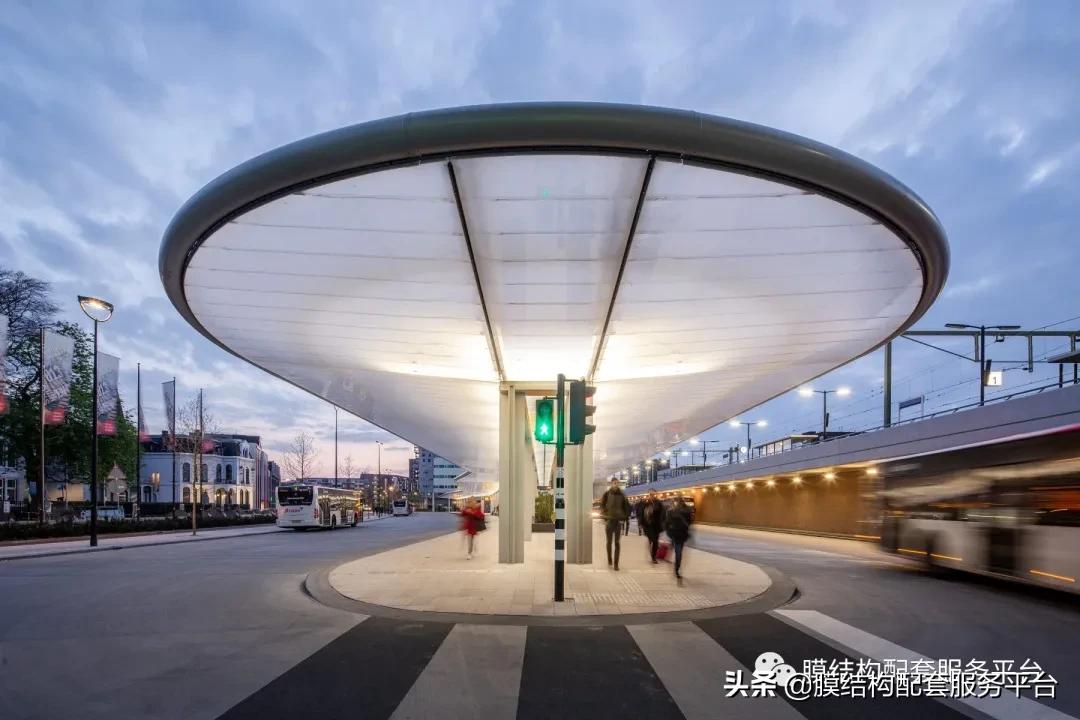 遮阳ETFE膜结构——荷兰·蒂尔堡巴士站