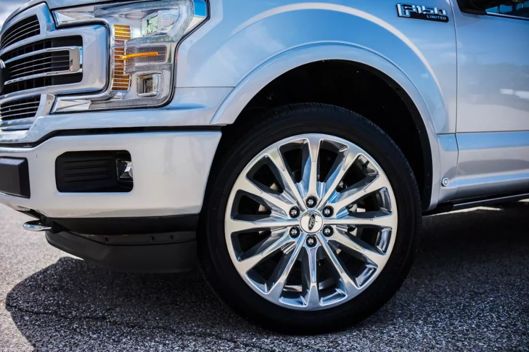 2022款福特mustang2.3t试驾,2022北美车展全新福特mustang亮相