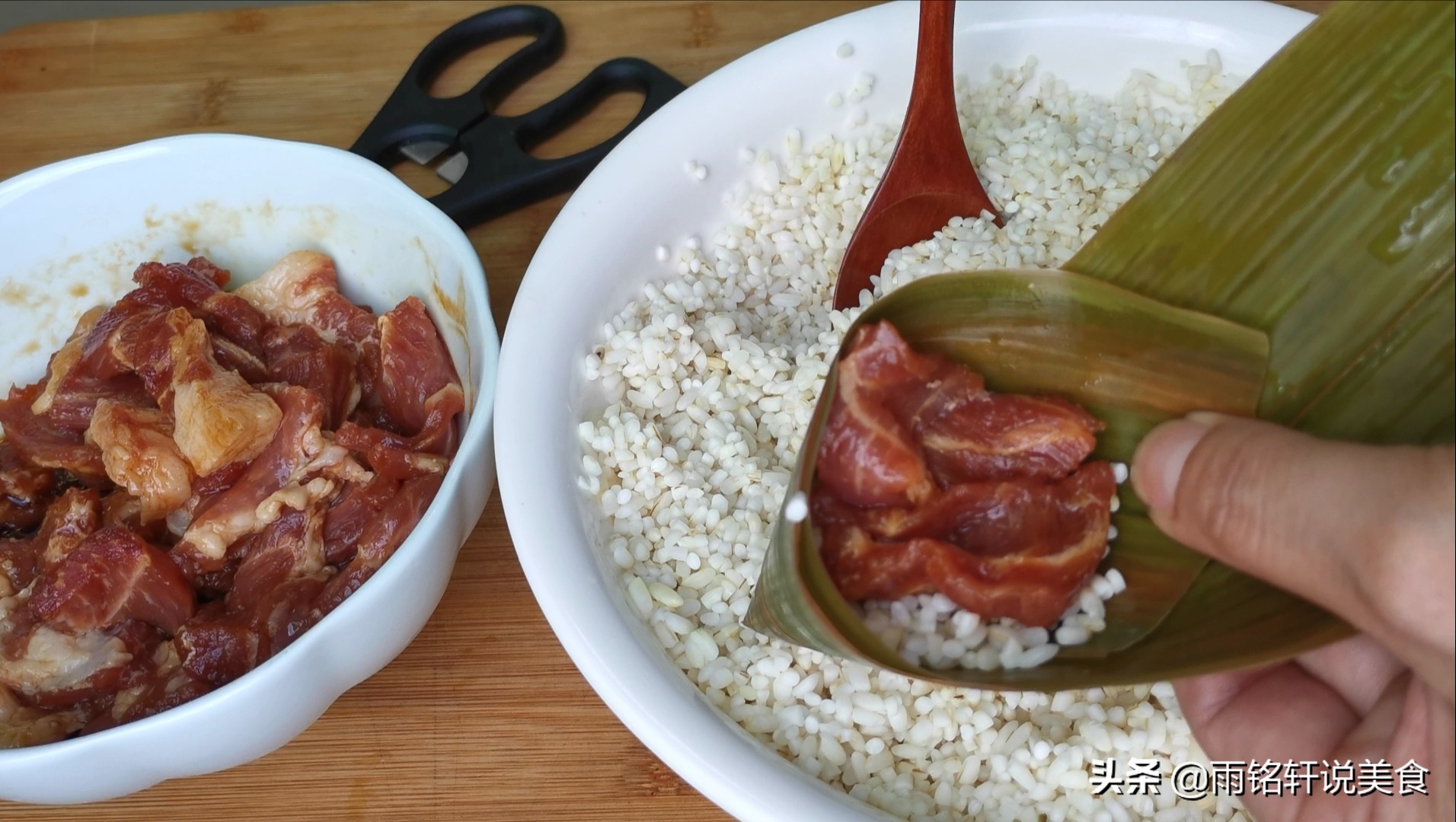 手把手教你包肉粽子，还不会的都看看，学会包给家人吃，咸香软糯