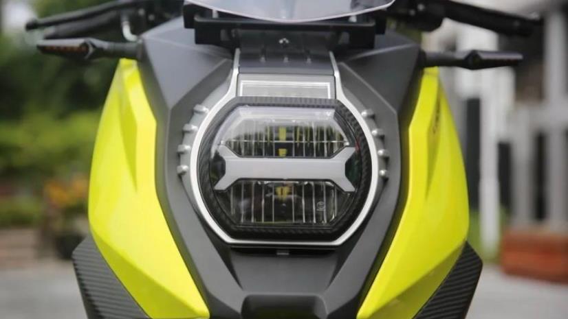 力帆150水冷踏板车最新款,力帆150水冷摩托车一公里多少油耗