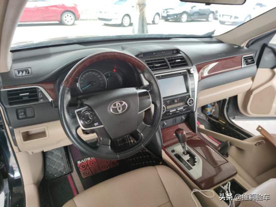 10w买二手车,14w能买几年的凯美瑞