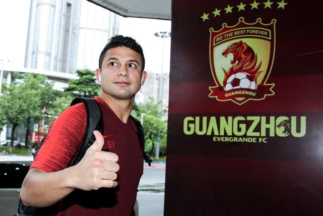 世预赛40强赛国足对菲律宾海报,国足世预赛失误集锦