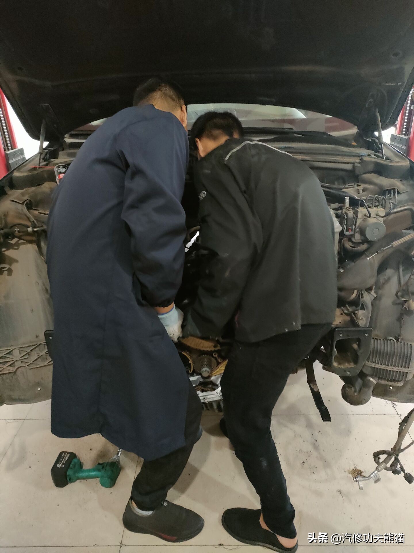 奥迪q5这车质量怎样,现在的奥迪q5烧机油