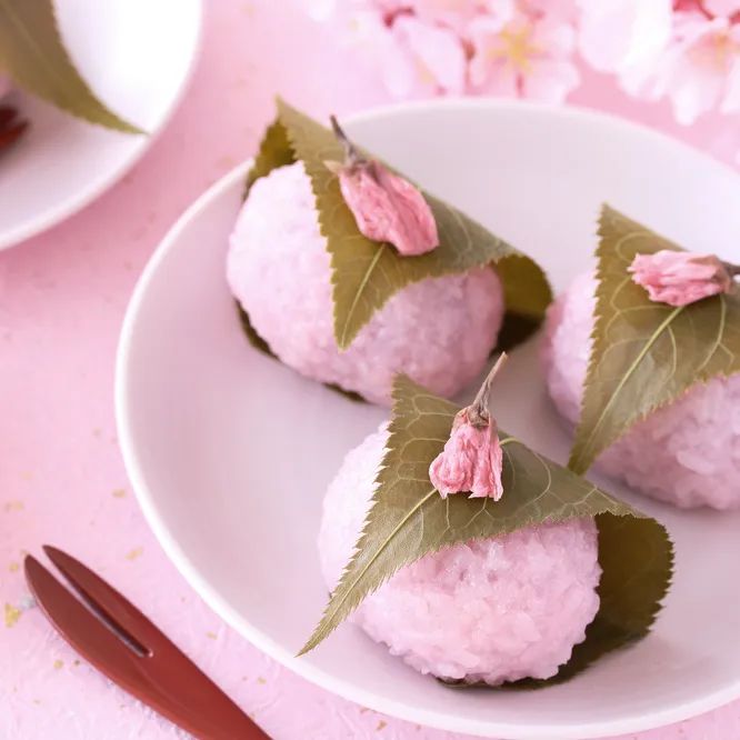 樱花味真的好闻吗,骗人的草莓包装