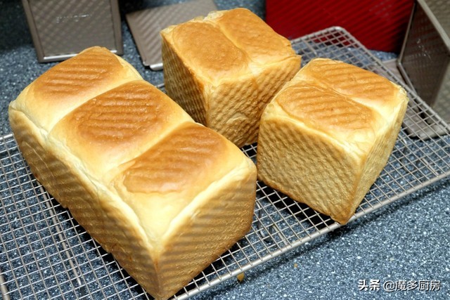 我做的面包,无油无鸡蛋无奶的面包好吃吗