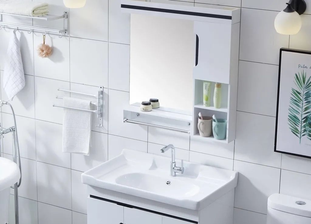 浴室发霉的污迹怎么去除,浴室瓷砖发霉发黄怎么清洗干净