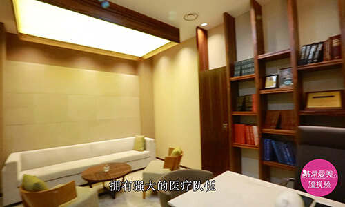 轮廓整形都爱去菲斯莱茵，let美人医生是不是就是他们家？