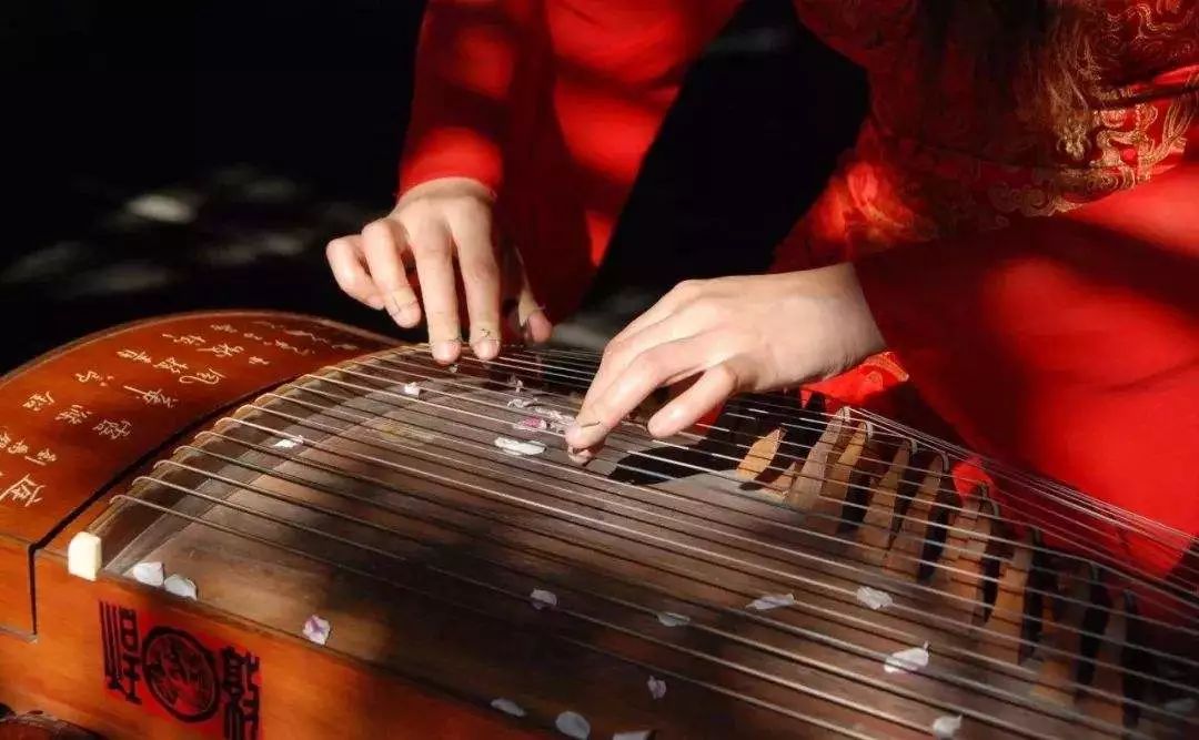 古筝基础技法教学视频,古筝演奏基础技法及学习要领