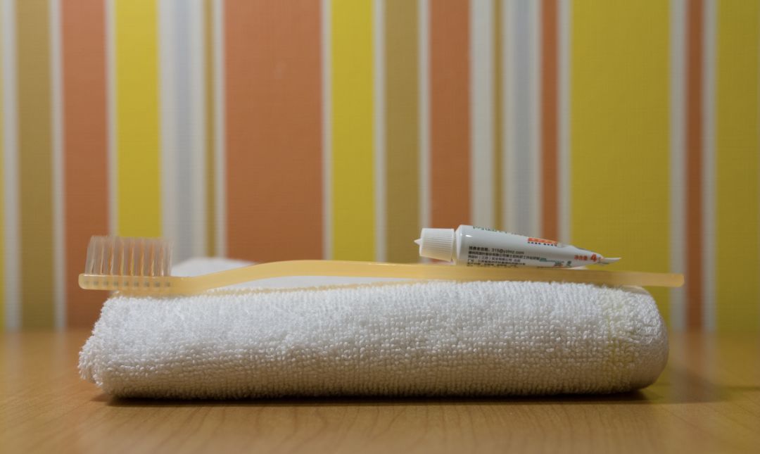 两面针股票目前能买吗,两面针卖给谁了