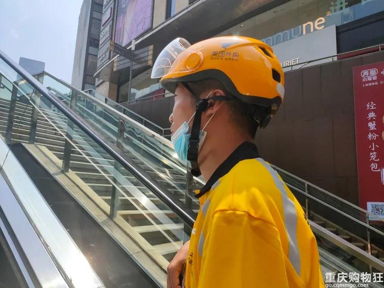 外卖小哥一天跑单13小时真实收入,月入过万外卖小哥工作多少个小时